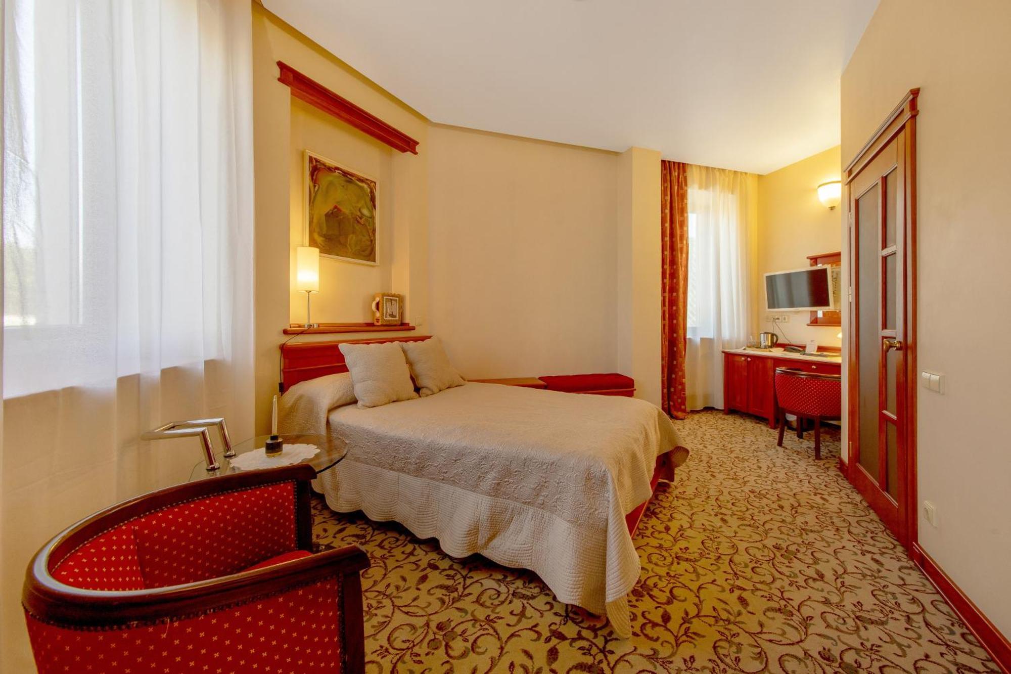 Pazaislis Park Hotel Kaunas Extérieur photo