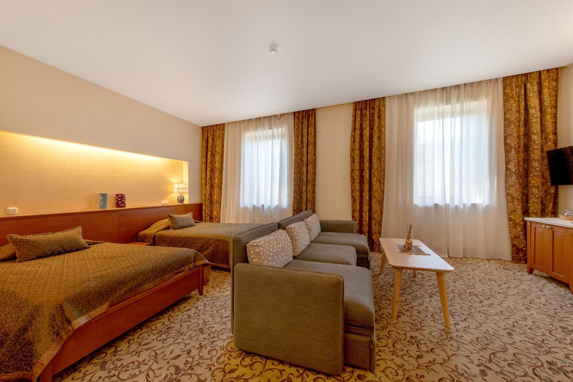 Pazaislis Park Hotel Kaunas Extérieur photo
