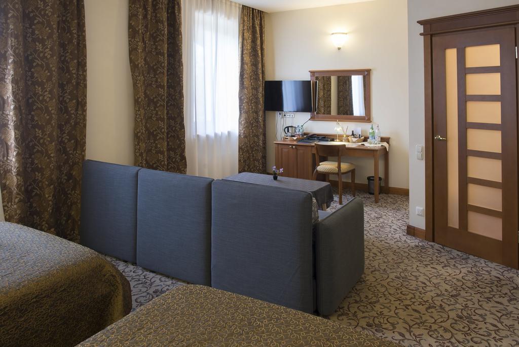 Pazaislis Park Hotel Kaunas Extérieur photo