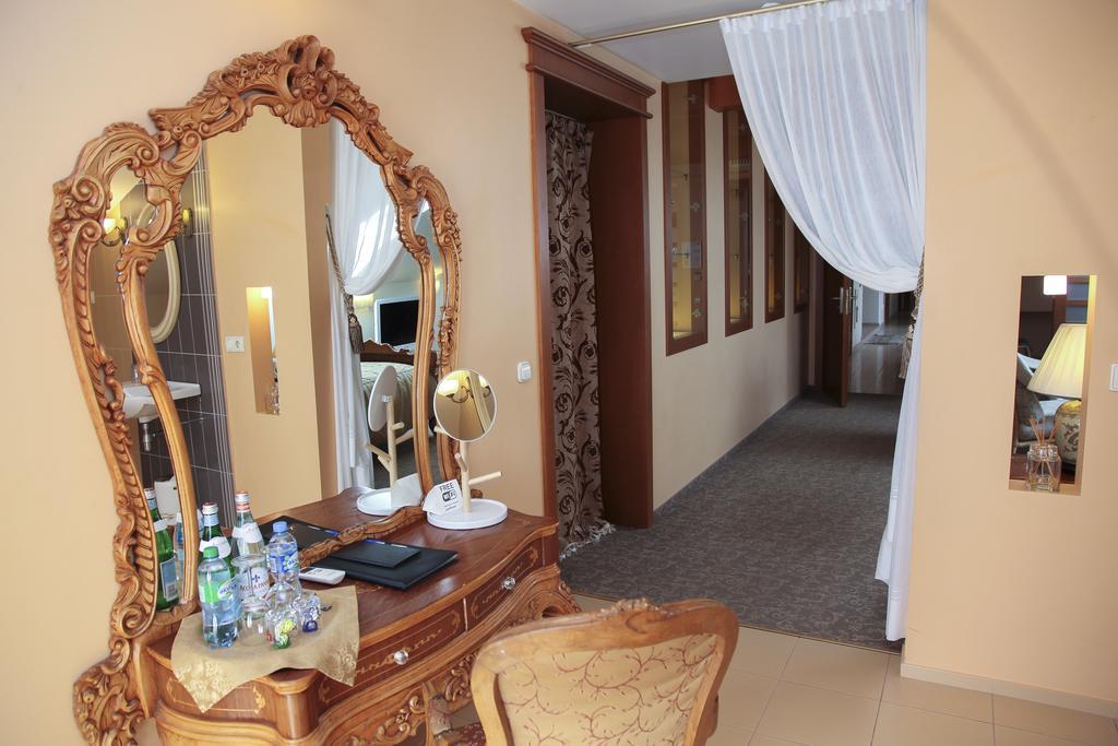 Pazaislis Park Hotel Kaunas Extérieur photo
