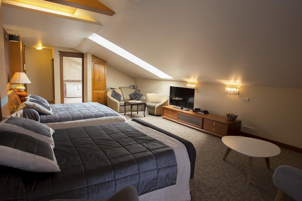 Pazaislis Park Hotel Kaunas Extérieur photo