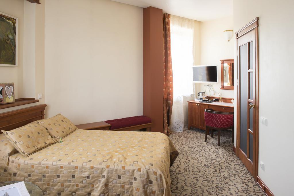 Pazaislis Park Hotel Kaunas Extérieur photo