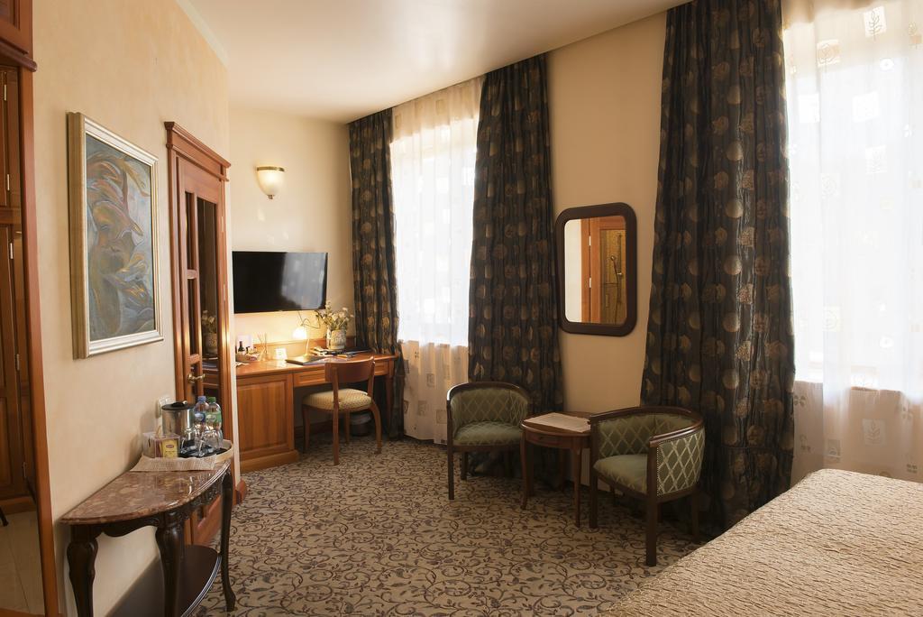 Pazaislis Park Hotel Kaunas Extérieur photo